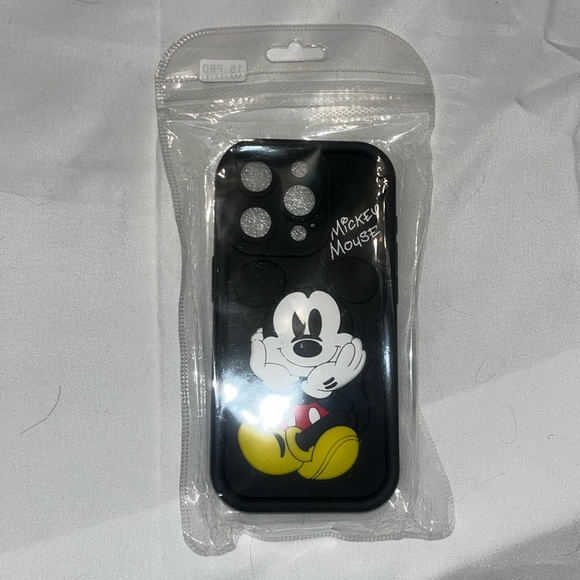 NWT Brand new in package Mickey Mouse IPhone 15 Pro Case Black Mickey Graphic - Picture 2 of 3